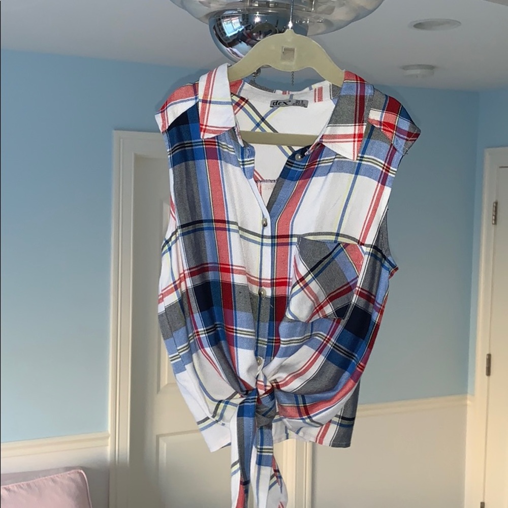 Dex plaid knotted Button up tank.